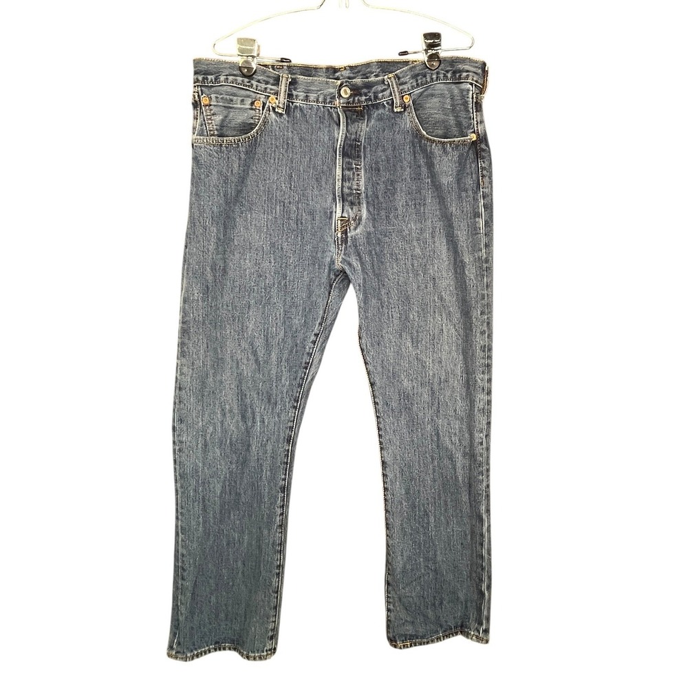 Levis 501s Mens 38x30 Blue Medium Wash Button Fly Straight Leg Jeans Classic